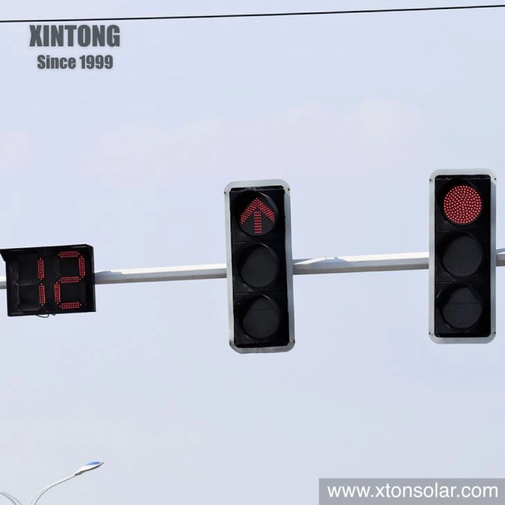 10m Electric LED Traffic Light Steel Galvanized Pipe Pole Post